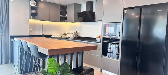 Кондоминиум  с 3 спальнями в Паттайя, Таиланд № 70835 3