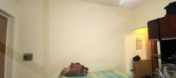 Квартира с 2 комнатами в Понтедера, Италия № 23519 5