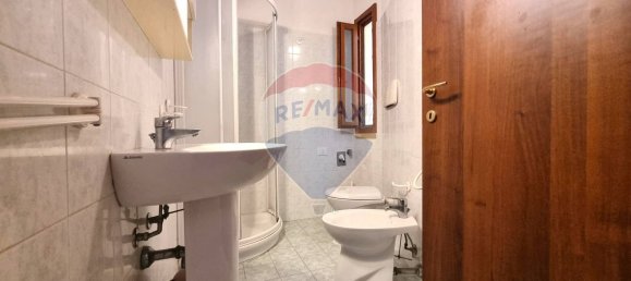 2 bedrooms Apartment in Cecina, Italy No. 359232 8