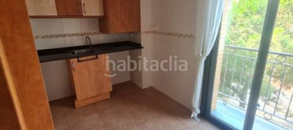 Apartamento de 3 dormitorios en Esparreguera, Spain No. 187592 9