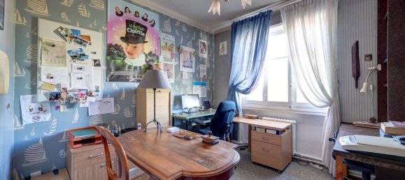 4-salle Appartement à Vénissieux, France No. 337637 8