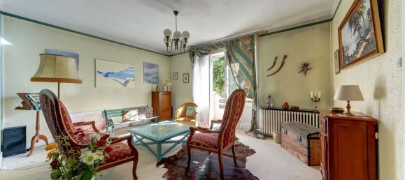 4-salle Appartement à Vénissieux, France No. 337637 2