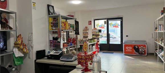 Propiedad comercial en Pinerolo, Italy 100 m² No. 137832 8