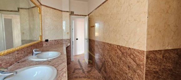 Квартира с 3 комнатами в Моццо, Италия № 25496 13