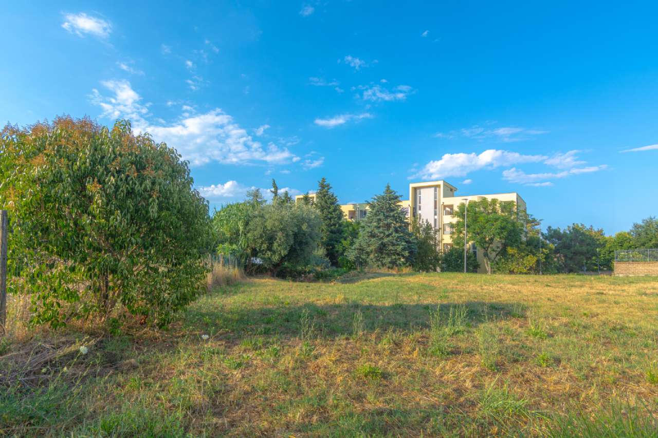 1-Zimmer Grundstück in Pescara, Italy, Nr. 266178