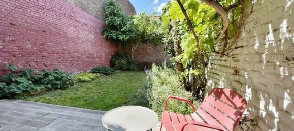 5 bedrooms House in Roubaix, France No. 256830 13