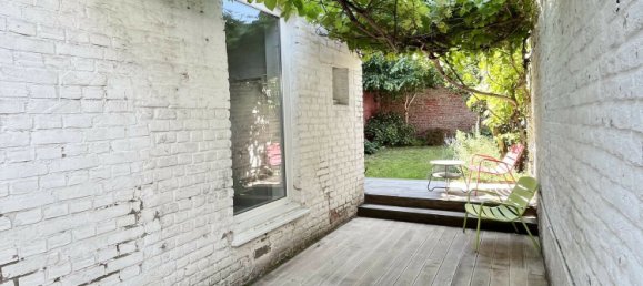 5 bedrooms House in Roubaix, France No. 256830 12