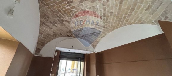 27m² Commercial property in Lanciano, Italy No. 41869 16