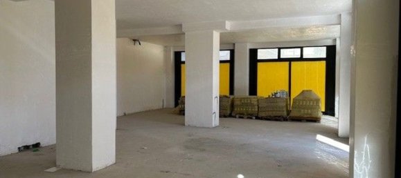 340m² Commercial property in Terni, Italy No. 313980 5