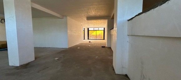 340m² Commercial property in Terni, Italy No. 313980 9