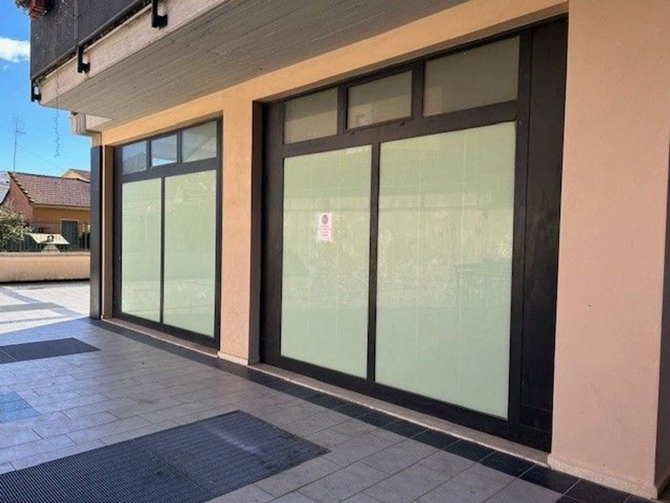 340m² Commercial property in Terni, Italy No. 313980