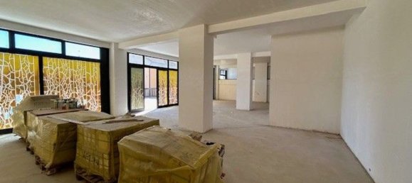 340m² Commercial property in Terni, Italy No. 313980 12