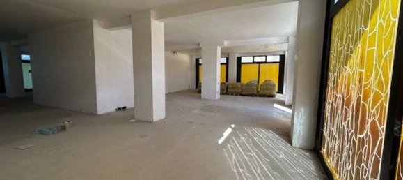 340m² Commercial property in Terni, Italy No. 313980 10
