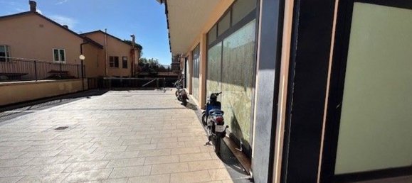 340m² Commercial property in Terni, Italy No. 313980 13