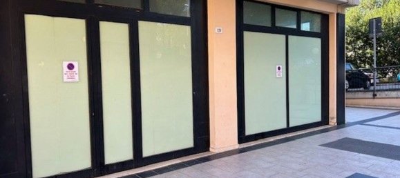 340m² Commercial property in Terni, Italy No. 313980 2