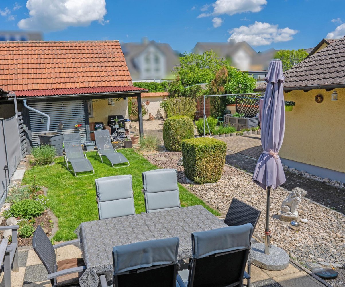 3 bedrooms Townhouse in Baden-Wurttemberg, Germany No. 26919