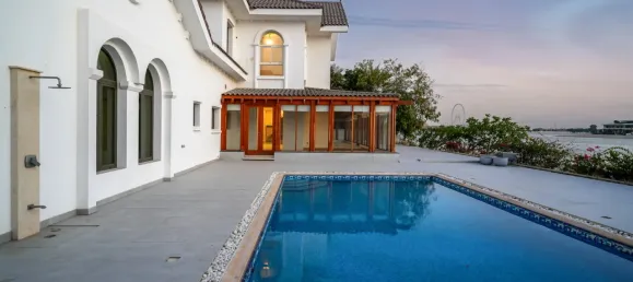 5 bedrooms Villa in Palm Jumeirah, UAE No. 106010 13