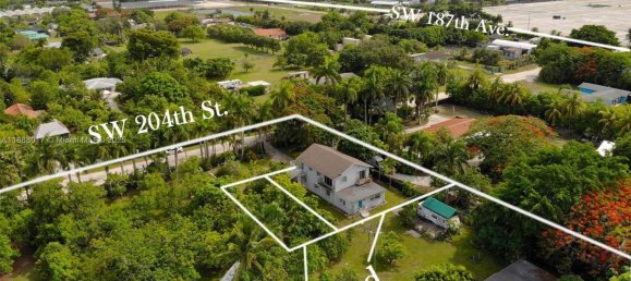 4 dormitorios villa en venta en Miami, Miami-Dade, Florida, USA № 614160 4