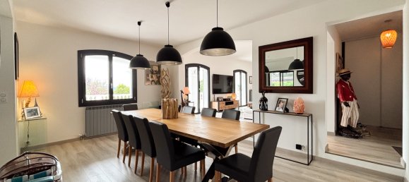 Villa de 5 dormitorios en Lorgues, France No. 332988 9