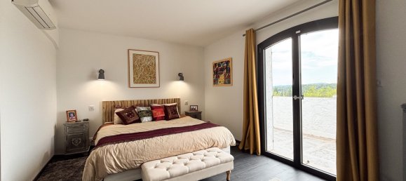 Villa de 5 dormitorios en Lorgues, France No. 332988 12