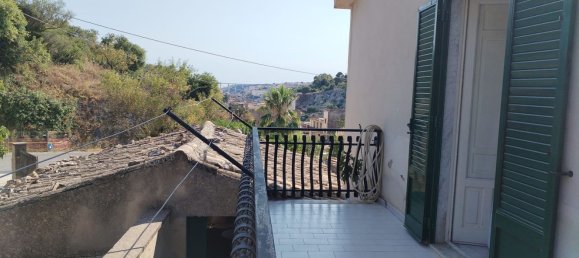 3 bedrooms House in Modica, Italy No. 340796 15