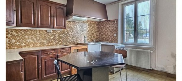 2 bedrooms House in Vennecy, France No. 217045 2