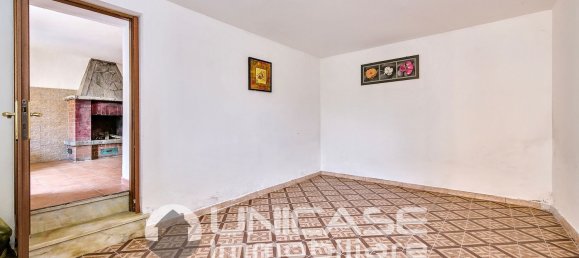6 rooms House in Bagnolo Piemonte, Italy No. 273781 8