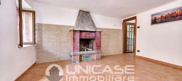 6 rooms House in Bagnolo Piemonte, Italy No. 273781 7
