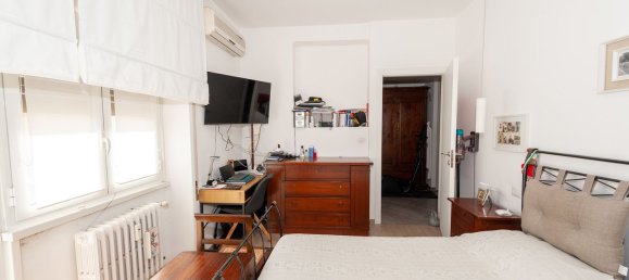 4 bedrooms Apartment in Rome, Italy No. 355949 17