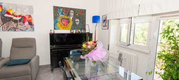 4 bedrooms Apartment in Rome, Italy No. 355949 3