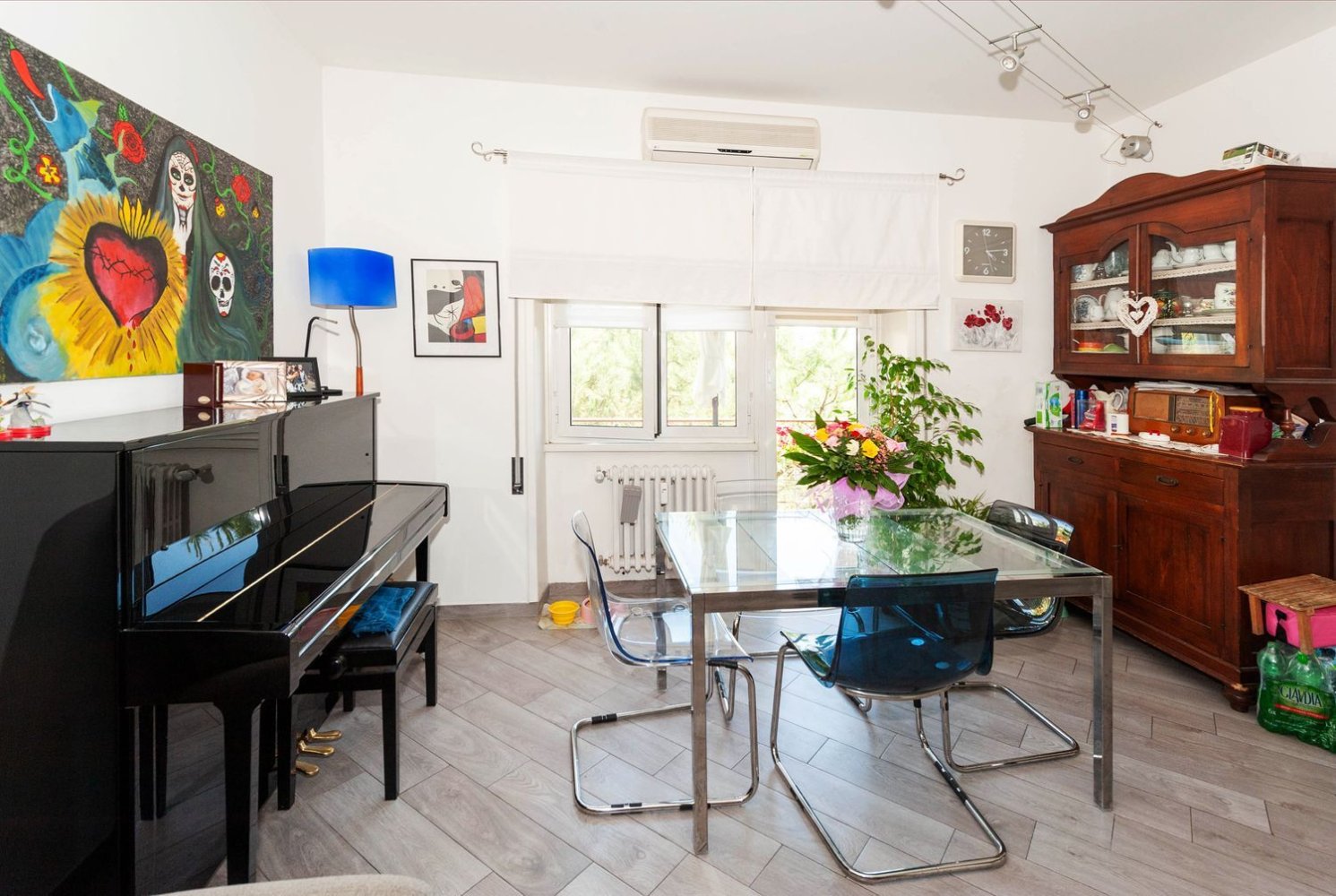 4 bedrooms Apartment in Rome, Italy No. 355949