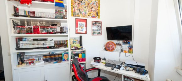 4 bedrooms Apartment in Rome, Italy No. 355949 7