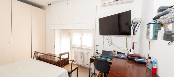 4 bedrooms Apartment in Rome, Italy No. 355949 14