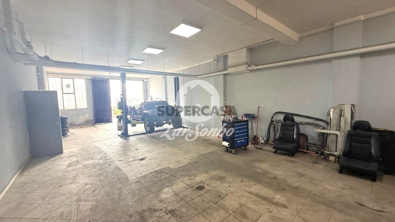 192m² Commercial property in Porto, Portugal No. 317143