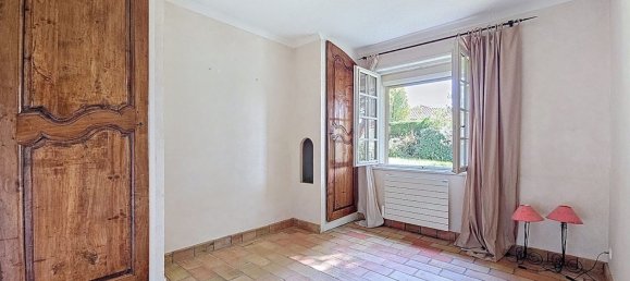 3 bedrooms House in Vienne, France No. 191547 9