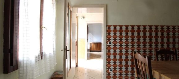 3 rooms Apartment in Montecchio Maggiore, Italy No. 269034 7