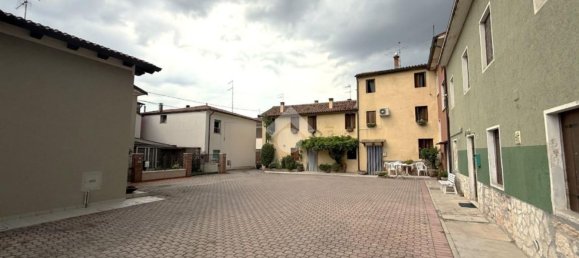 3 rooms Apartment in Montecchio Maggiore, Italy No. 269034 20