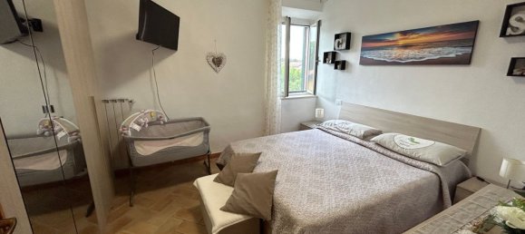3 rooms Apartment in Cecina, Italy No. 85592 11