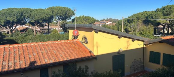 3 rooms Apartment in Cecina, Italy No. 85592 32
