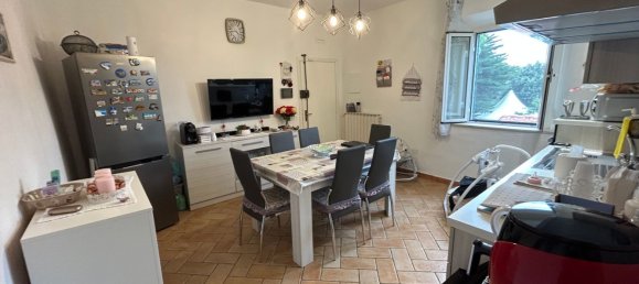 3 rooms Apartment in Cecina, Italy No. 85592 5
