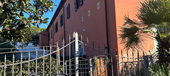 3 rooms Apartment in Cecina, Italy No. 85592 25