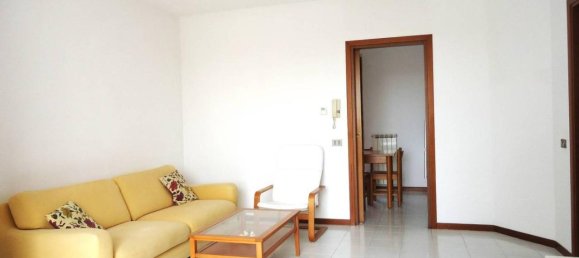 4 rooms Apartment in Pozzuolo Martesana, Italy No. 117109 4