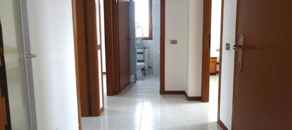 4 rooms Apartment in Pozzuolo Martesana, Italy No. 117109 11
