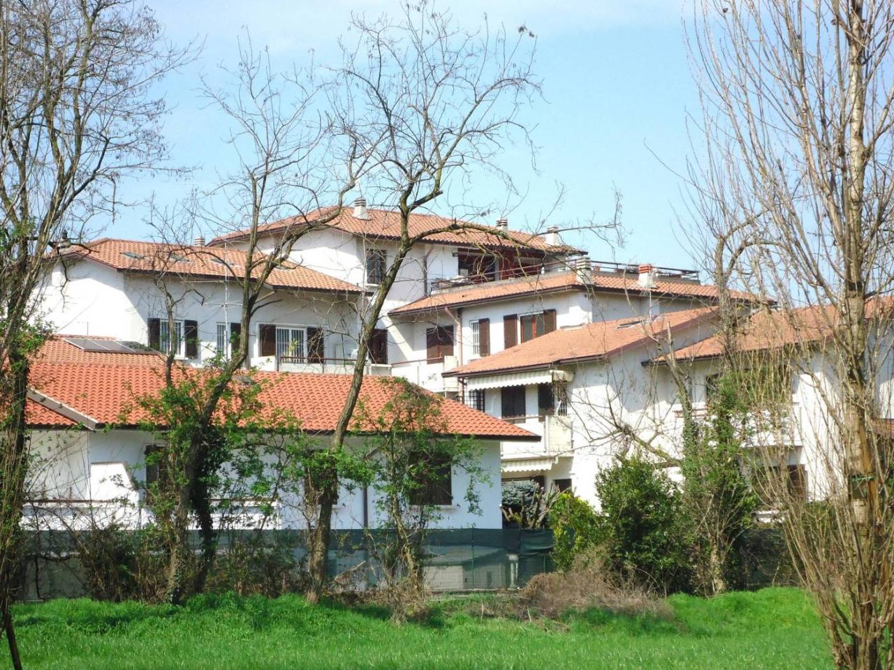 4 rooms Apartment in Pozzuolo Martesana, Italy No. 117109