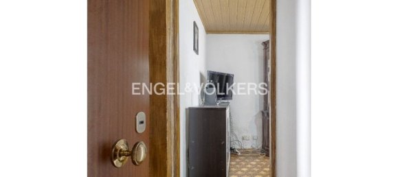 Studio in Lisbon, Portugal No. 14572 3