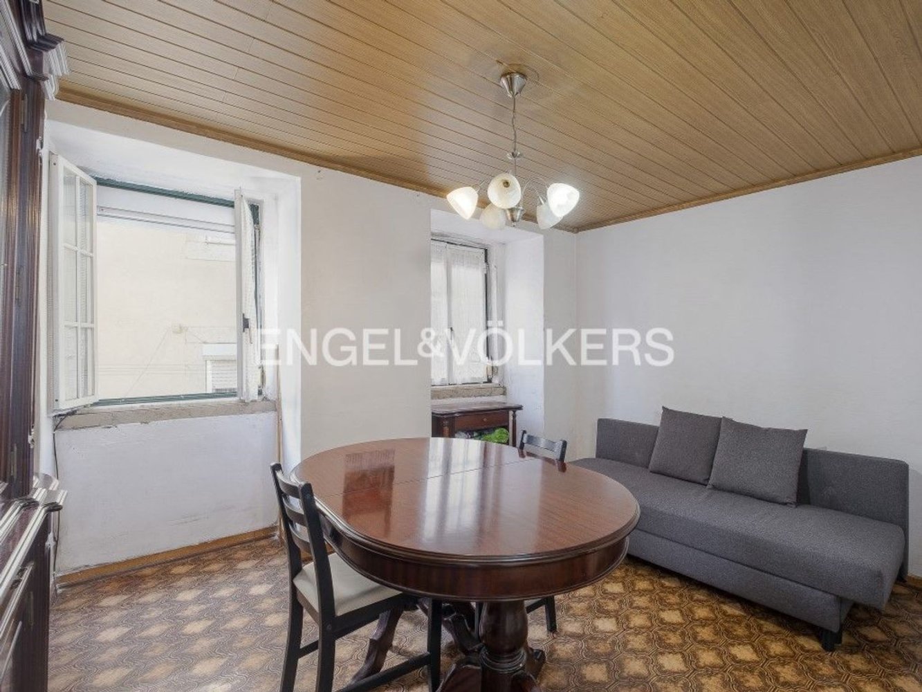 Studio in Lisbon, Portugal No. 14572