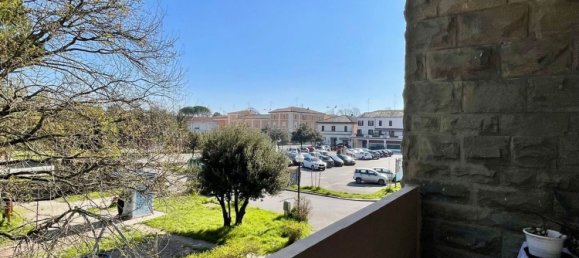 Дом с 5 комнатами в Альфонсине, Италия № 12710 11