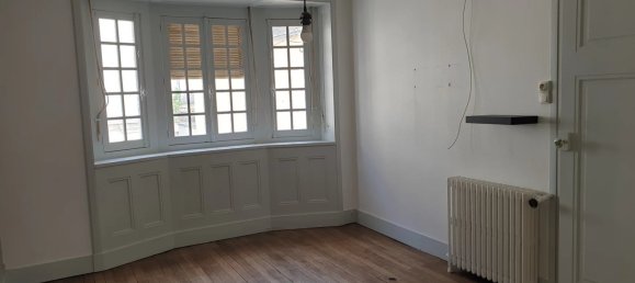 Здание с 9 комнатами в Сент-Авертен, Франция № 219798 15