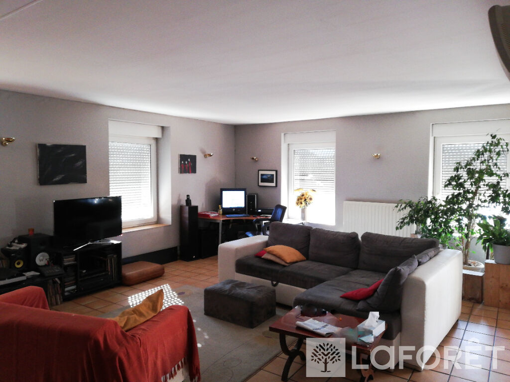 8 bedrooms Building in Audun-le-Tiche, France No. 94901