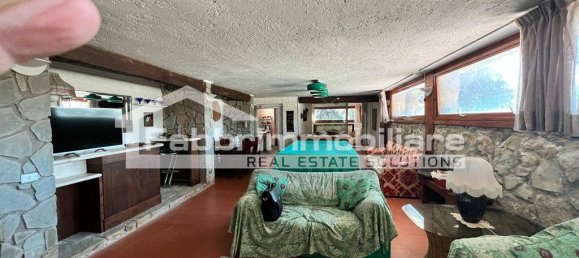 2 Schlafzimmer Wohnung in Castiglione della Pescaia, Italy, Nr. 38827 2